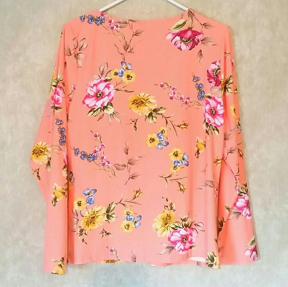 Peach floral print long sleeve v-neck top blouse - Picture 4 of 4